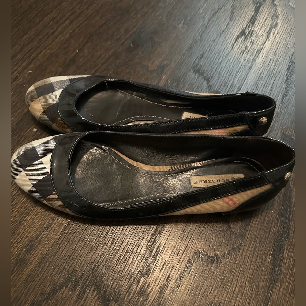 Burberry Flats